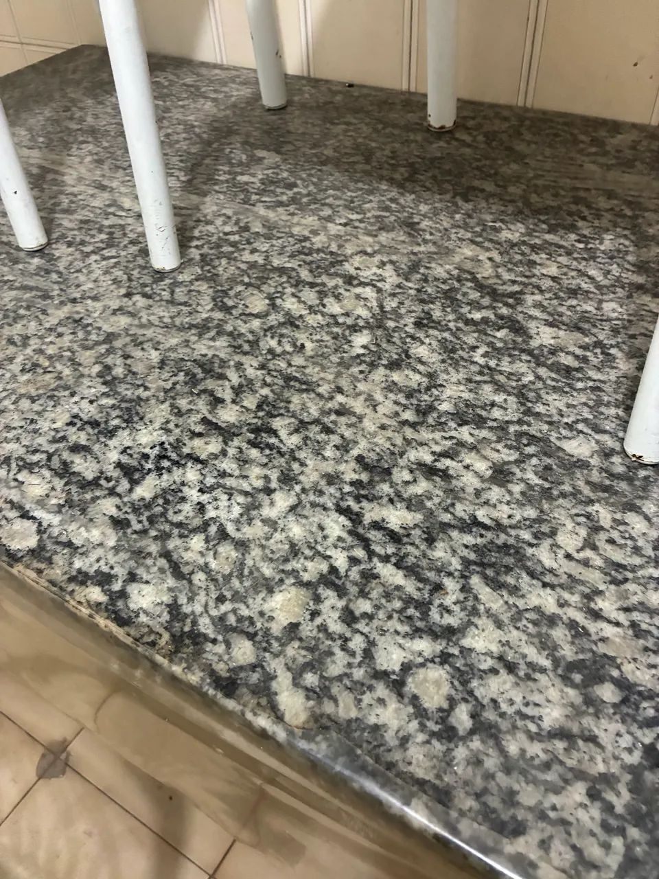 Conjunto 4 cadeiras e mesa  - Foto 3
