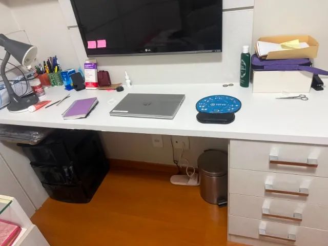 ESCRIVANINHA EM MDF COM 4 GAVETAS - 1,75 m x 0,75 m x 0,46 m - Foto 3
