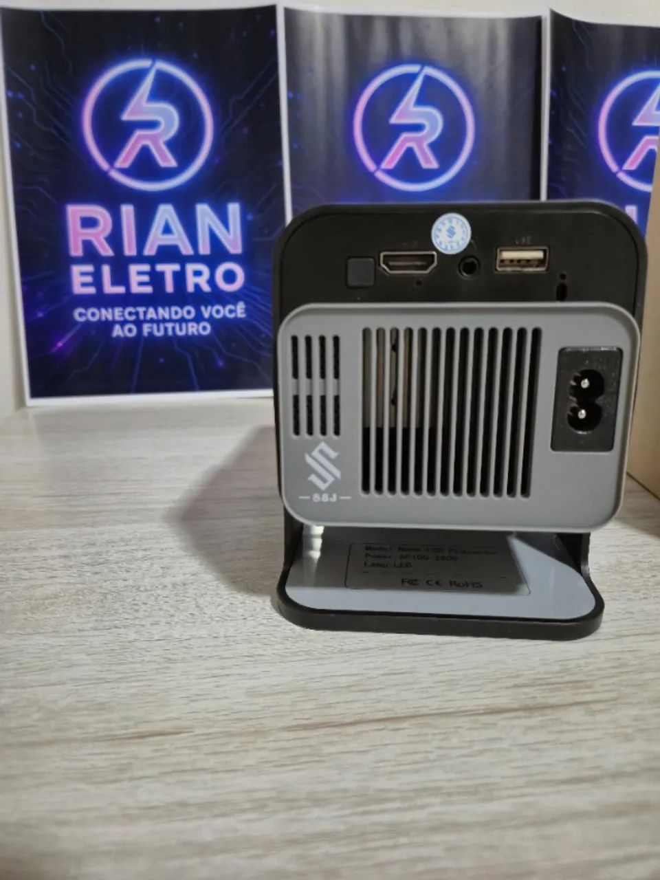 Projetor Inteligente HY320 Full HD Android Wi-Fi e Bluetooth | Cartão e Frete Grátis - Foto 3