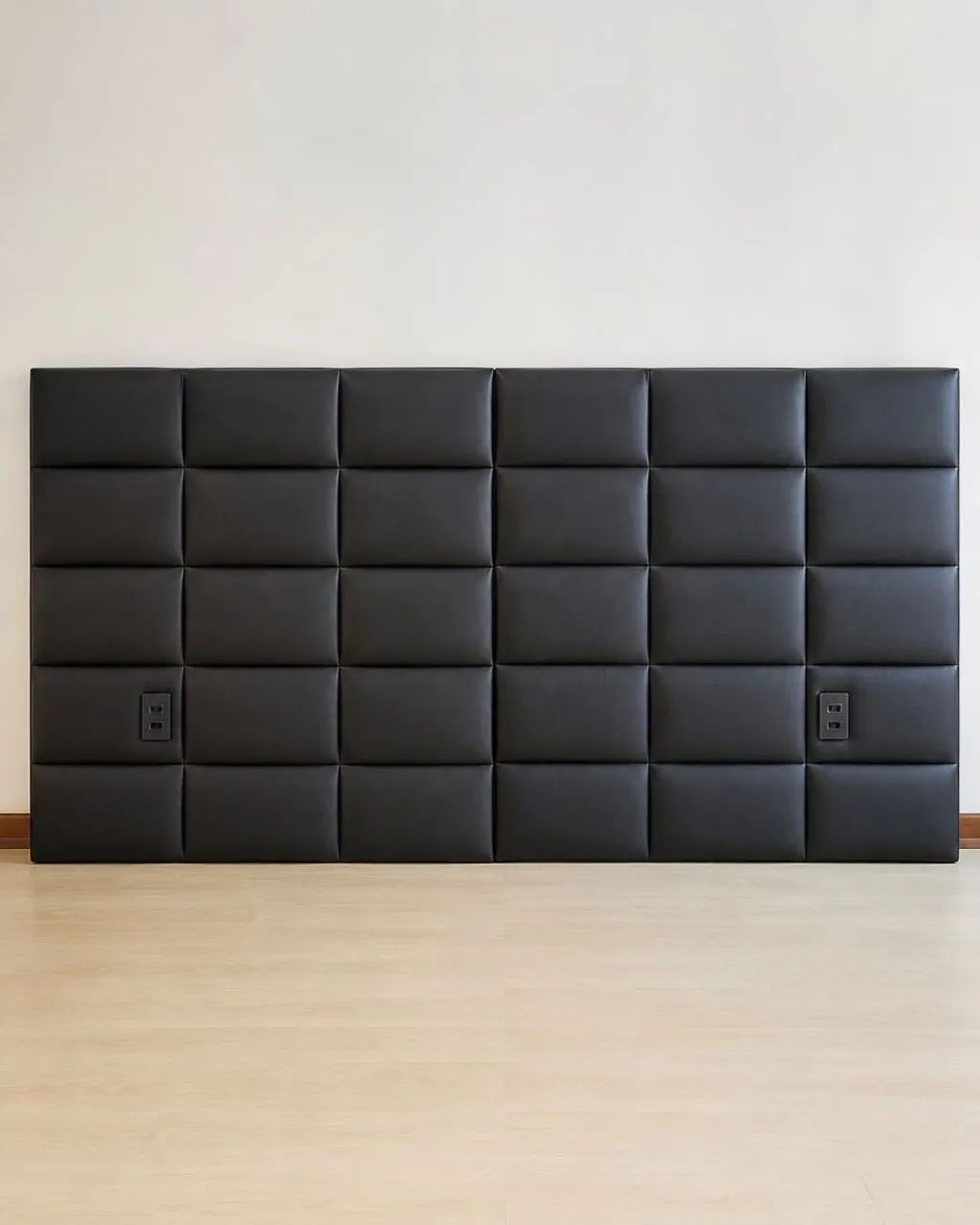 Cabeceira de Cama Estofada Preta 3 Metros - 2 Módulos com Tomadas - Foto 3