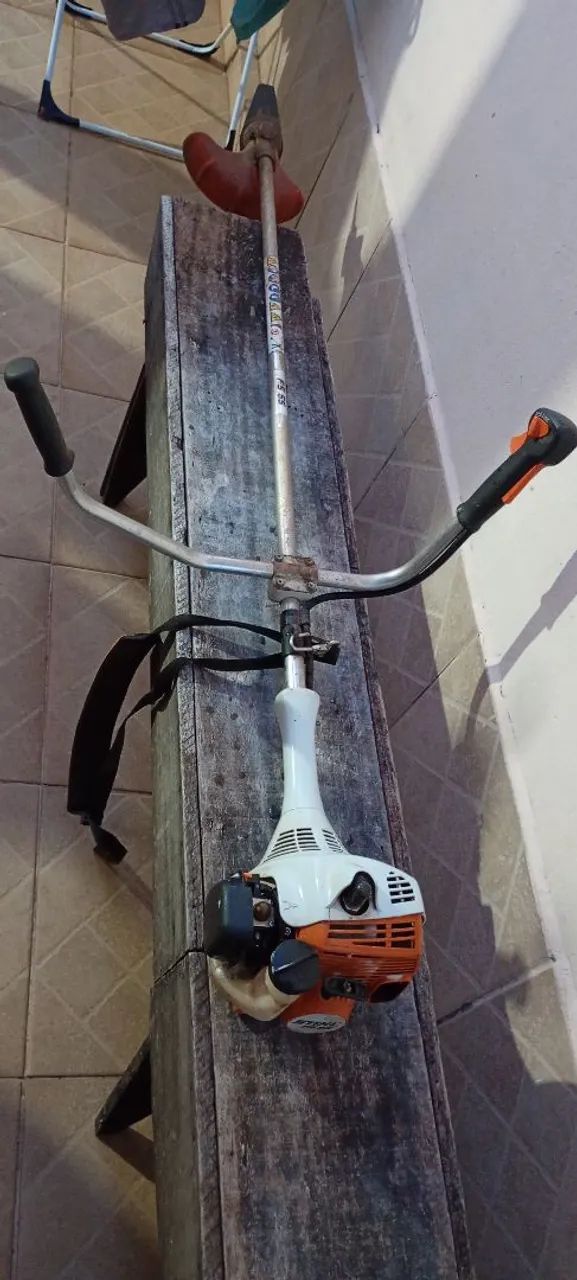 Roçadeira marca stihl  - Foto 2