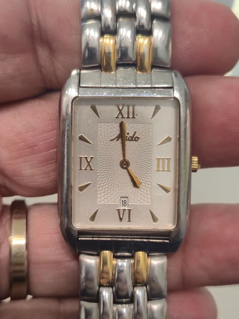 Relógio MIDO TANK À QUARTZ  -   ÓTIMO ESTADO