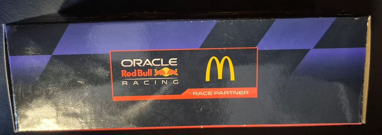 Red Bull 1:43 McDonald's - Foto 3