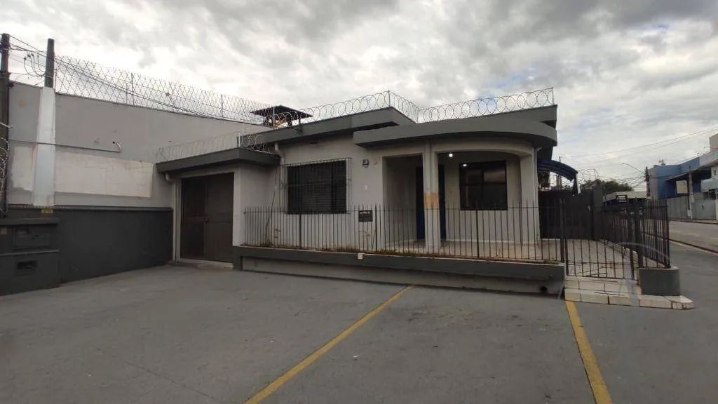 Casa para alugar no Jardim Simus - Sorocaba/SP