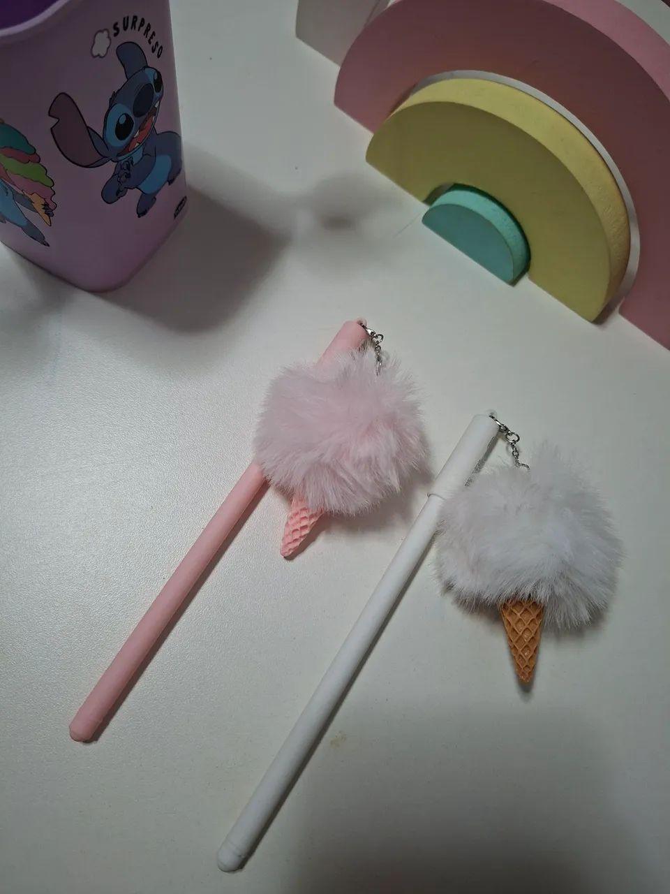 Canetas de pelúcia e chaveiros  - Foto 2