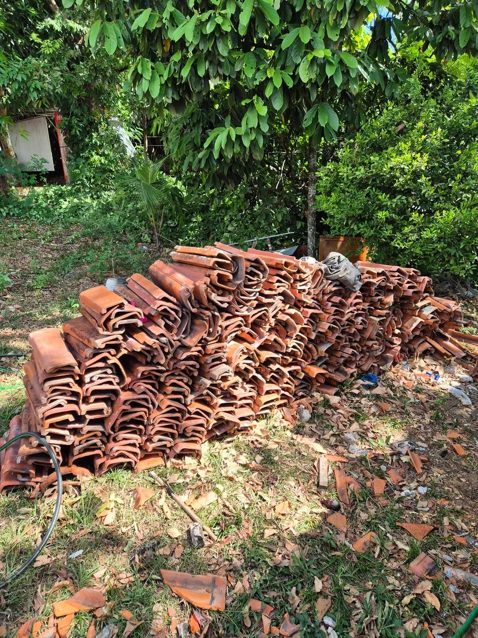 Telhas de barro antigas - Foto 3