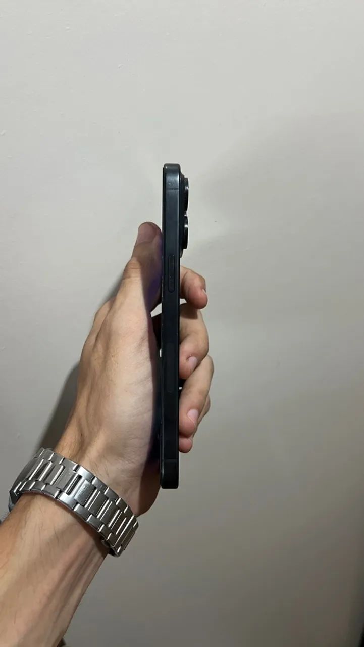 iPhone 15 Pro Max - Foto 3