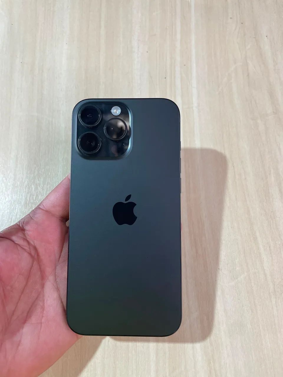 iPhone 16 Pro Max - Foto 5