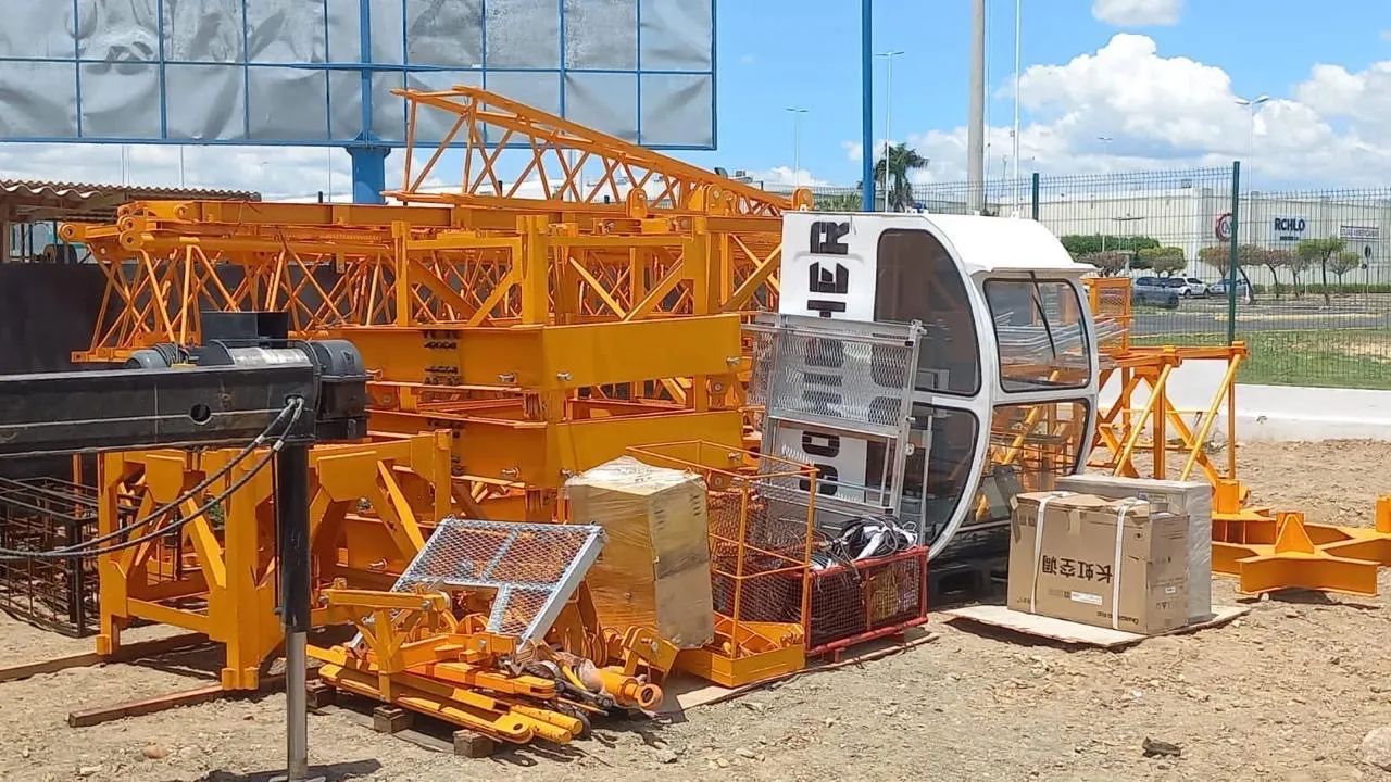 Grua QTZ20 Ascencional  - Foto 6