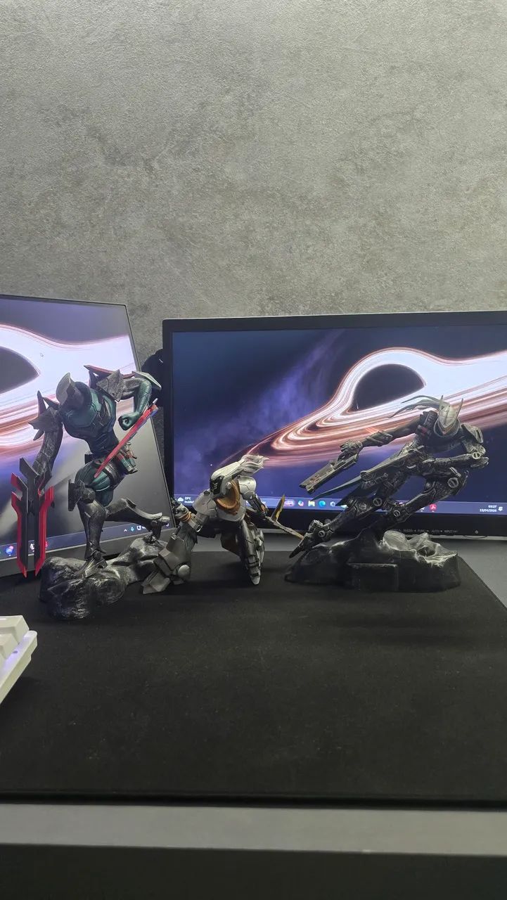 Figures lol, 3 peças