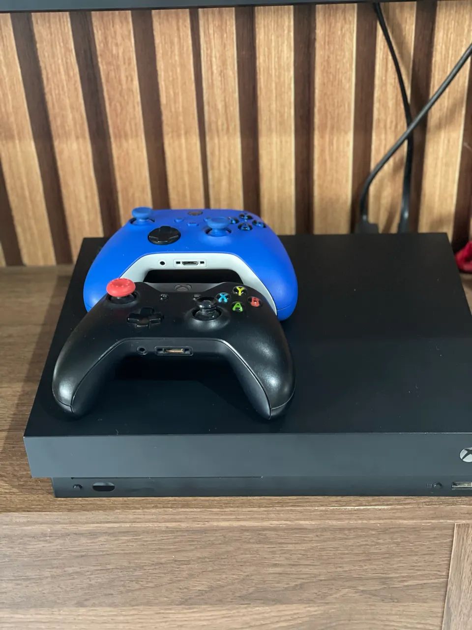 Vendo Xbox one x 1TB  - Foto 3