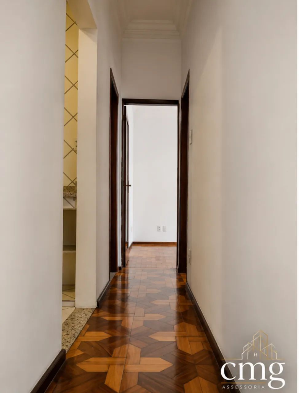 Maravilhoso!!! Salão 2 quartos varandão com dependência e área de serviço - Foto 4