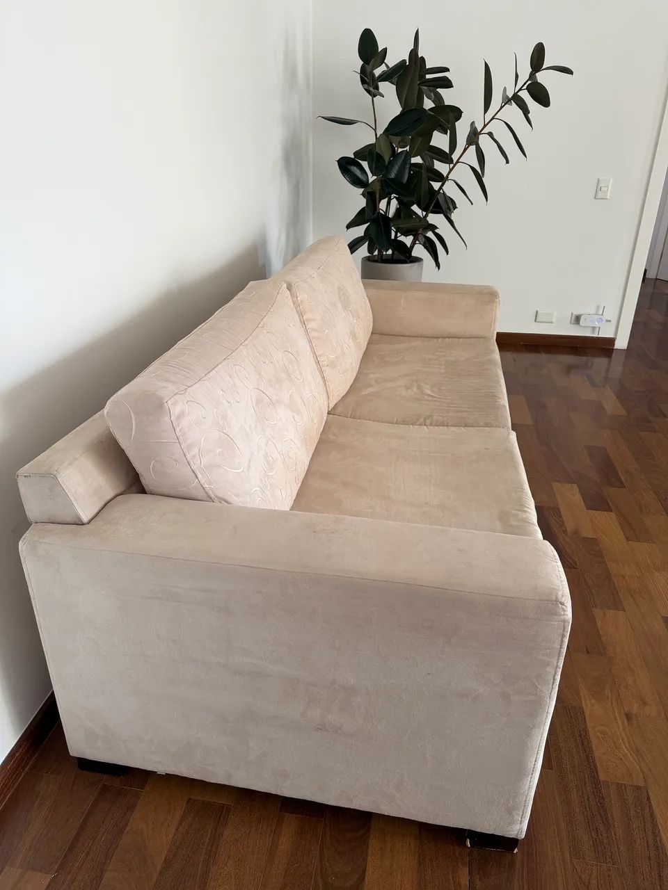 Sofá 3 lugares 2,40cm - Foto 4