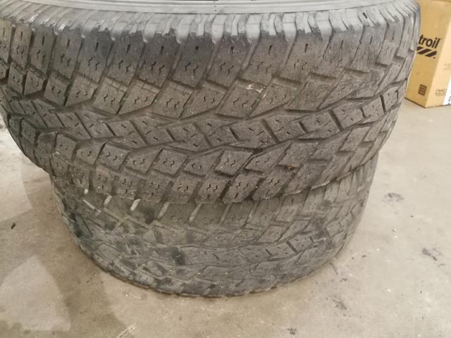 Par pneus toyo 265/65 17 Hillux, Pajero, Ranger, Pathfinder Toyo A/T