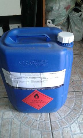 Bombonas de 20 litros com tampa