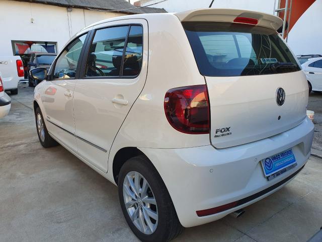 VW Fox Highline 1.6 - 2014 - Foto 10