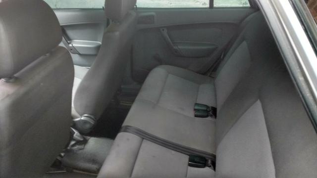 Gol 1.0 Completo - Foto 10