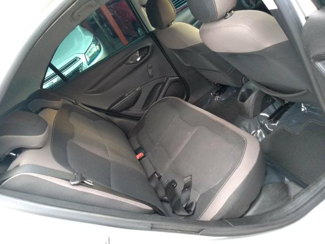 Prisma lt motor 1.0 ano 2016 - Foto 12