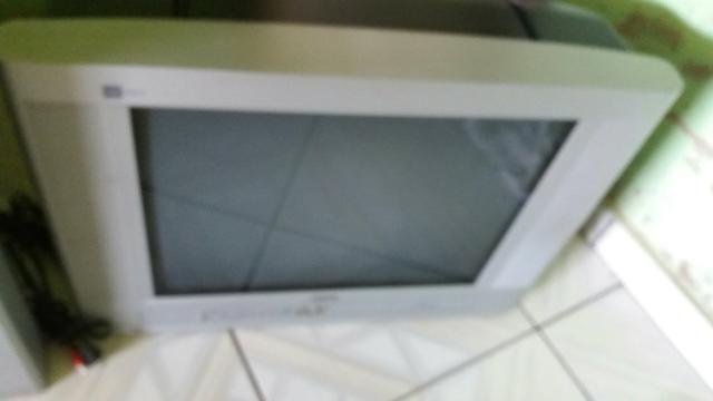 TV cce tela plana de 21"