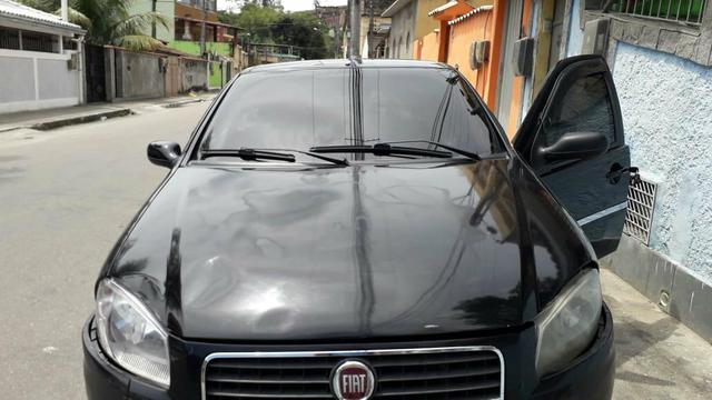 Siena 1.0 com Gnv