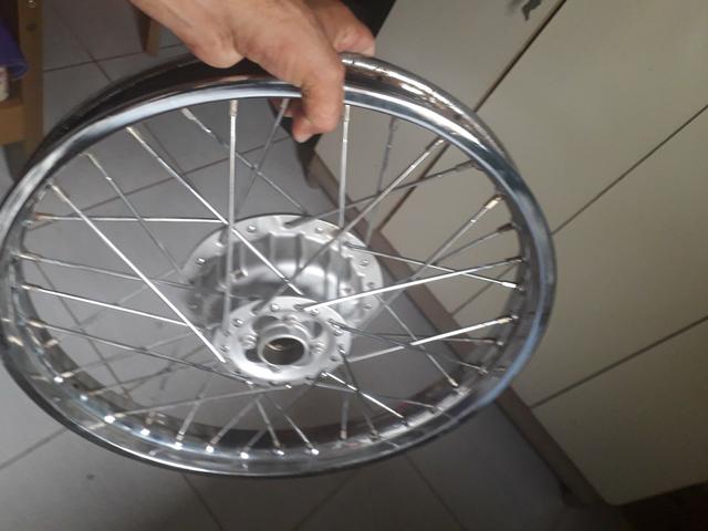 Vendo calha zero bala , da moto 97 e escapamento original zero também - Foto 3