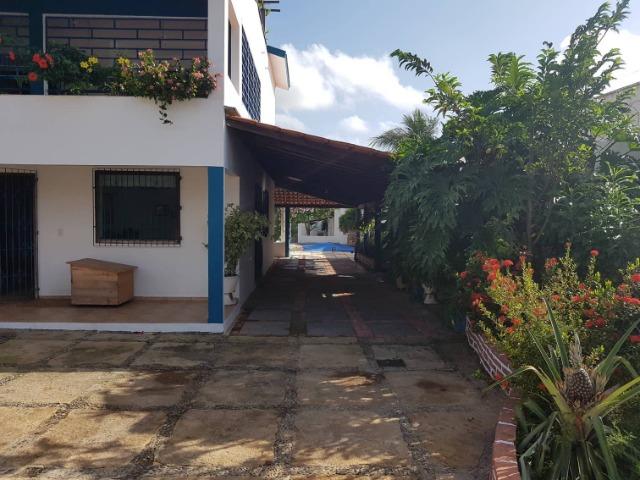 Vendo sobrado em Parnaíba, com 4 suites + 1 quarto próximo a várias Universidades - Foto 3