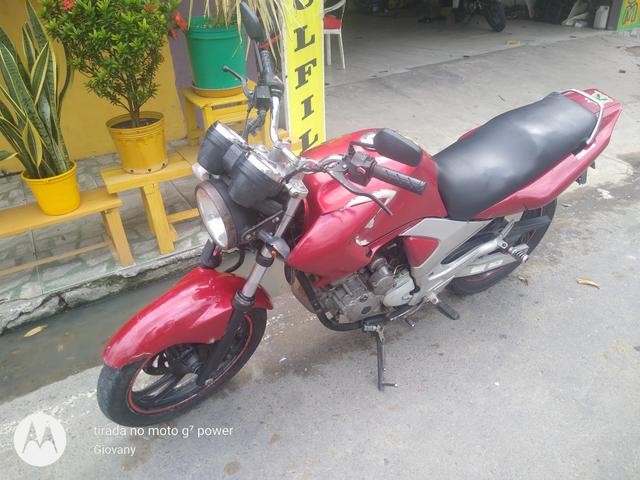 Fazer 250 V/T