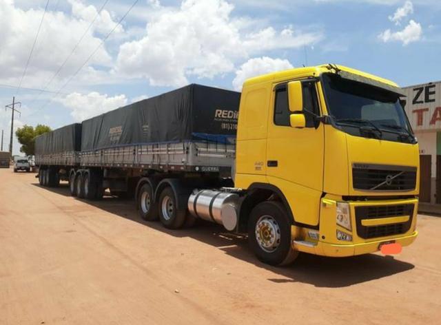 Volvo Fh 440 6x4 i-shift 2009/2010 Rodotrem Guerra 2010/2010 com pneus - Foto 9