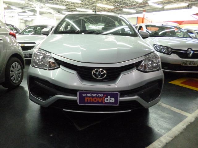 Toyota Etios XS 1.5 Manual - Foto 14