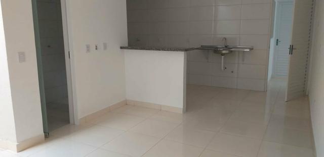 Aluga se apartamento de 1 quarto climatizada com ou sem mobilia. wats