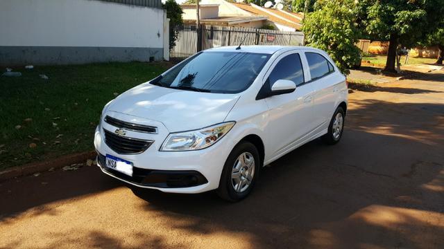 Onix 1.0 LT 13/13 impecável