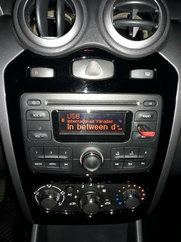 Sandero - Foto 11