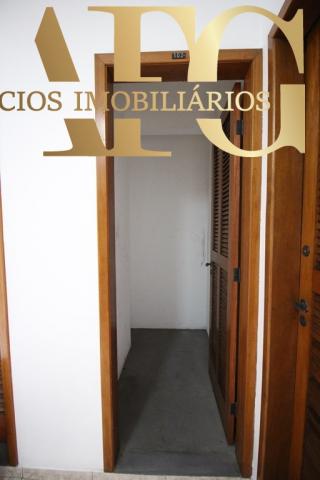 Apartamento com 3 dormitórios 1 suíte com elevador e sacada, próximo ao trevo de Barreiros - Foto 7