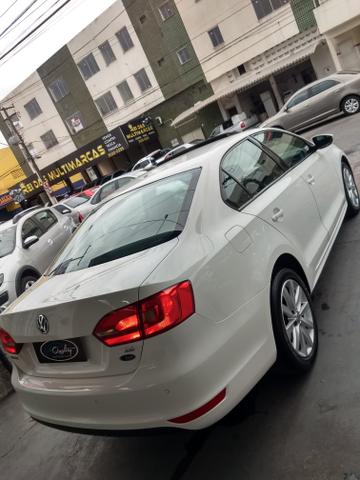 VW Jetta Comfortline 2.0 Flex - Foto 5