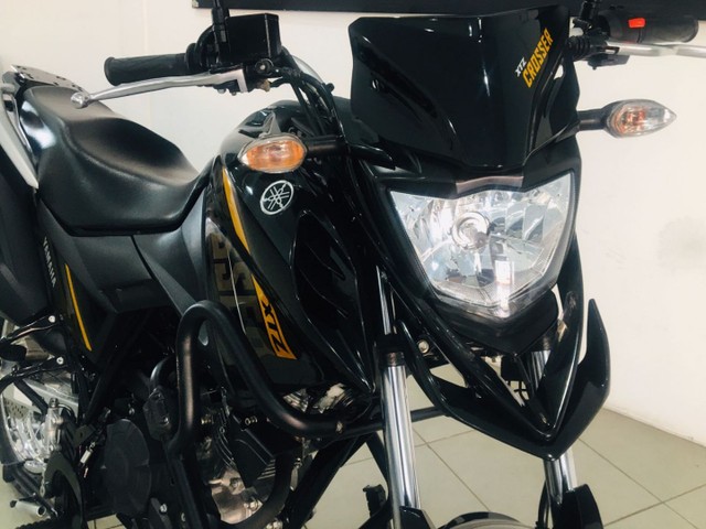 YAMAHA XTZ 150 CROSSER Z ZERADA IMPECÁVEL SEM DETALHES