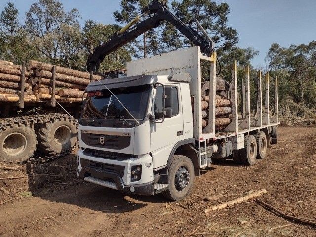 FMX 440 6×4 E JULIETA FLORESTAL