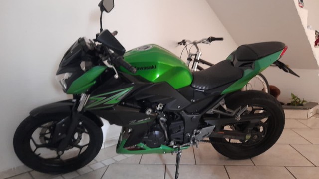 MOTO Z 300 KAWASAKI