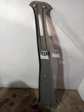 Moldura Coluna Central Lateral direito Renault Clio