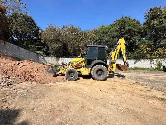 Retroescavadeira New Holland B110 2020 4X4  - Foto 2