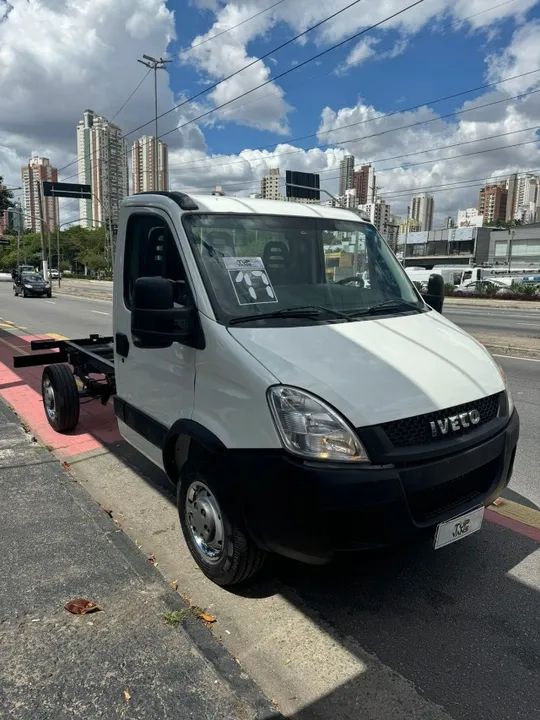 Iveco daily 35s14 2017 raridade!! - Foto 4