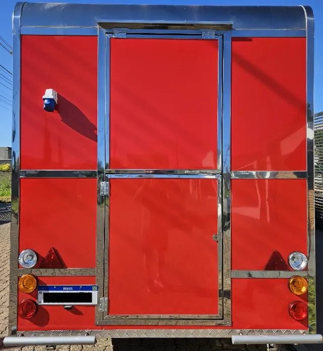 Food Trailer Novo 0 KM 23/23 4x2 metros trucado com freio todo em ACM e INOX - Foto 2