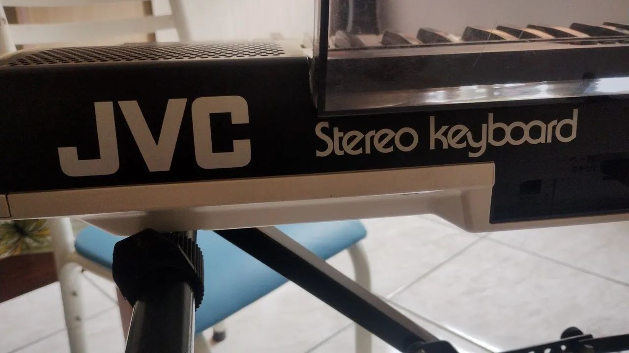 Teclado JVC Stereo Keyboard - Ótimo estado! - Foto 2