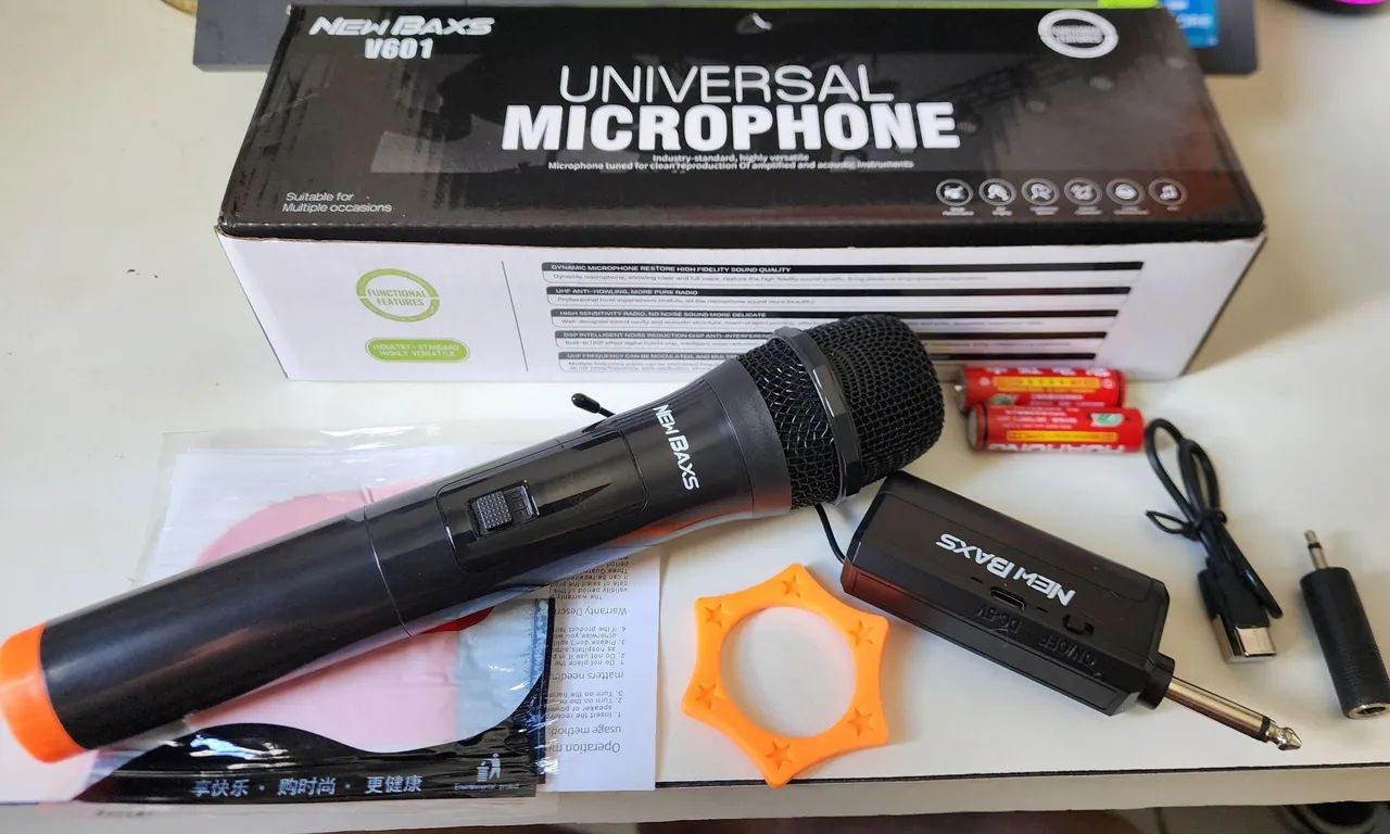 Microfone Sem Fio Universal NEW BAXS V601