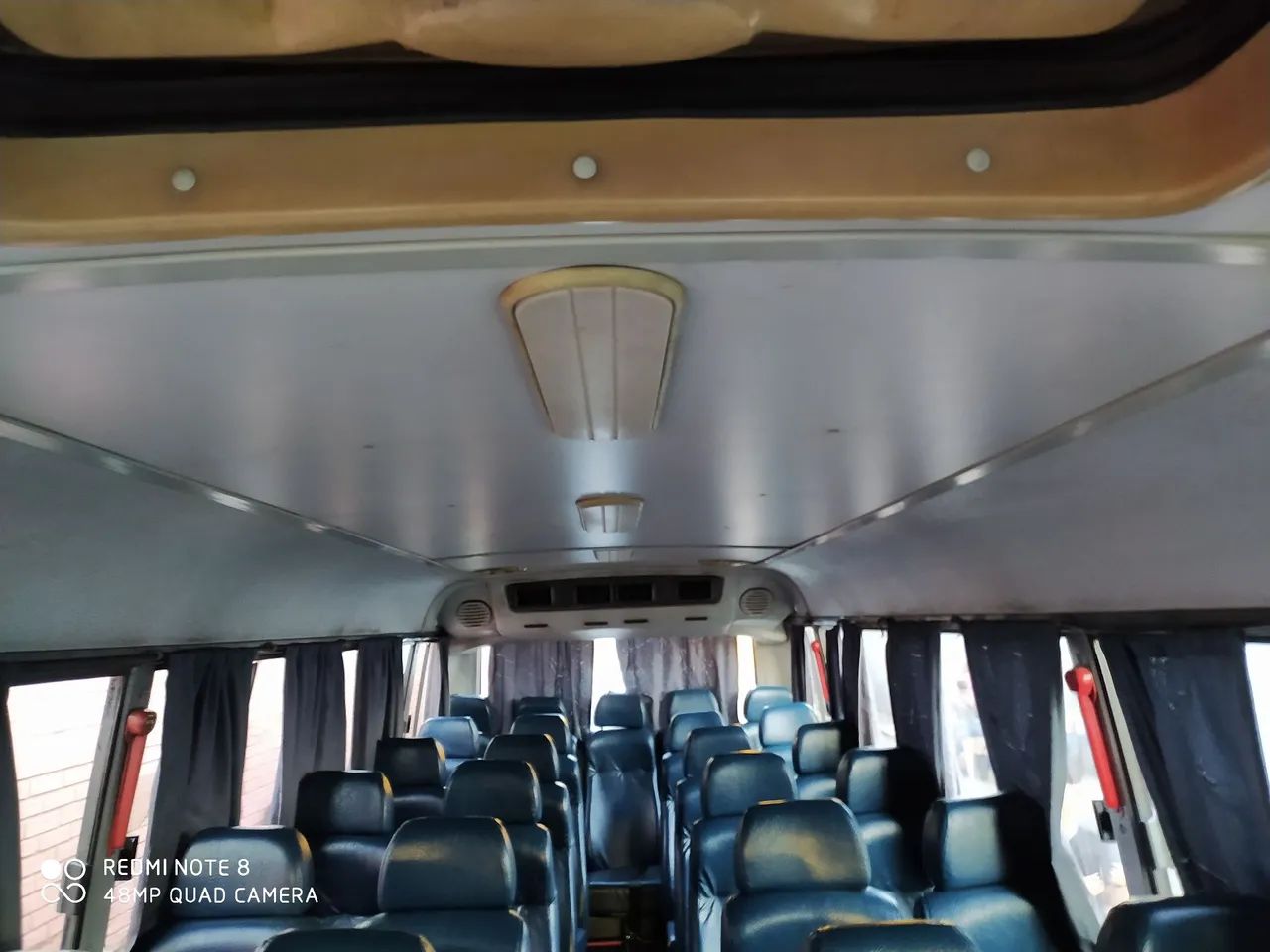 Vendo Volare v 8 2008/2009 todo revisado 29 lugares ar gelando  - Foto 8