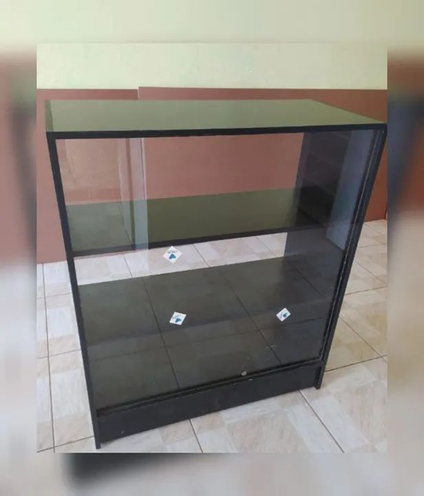 Balcão vitrine preto promoção da semana . 
