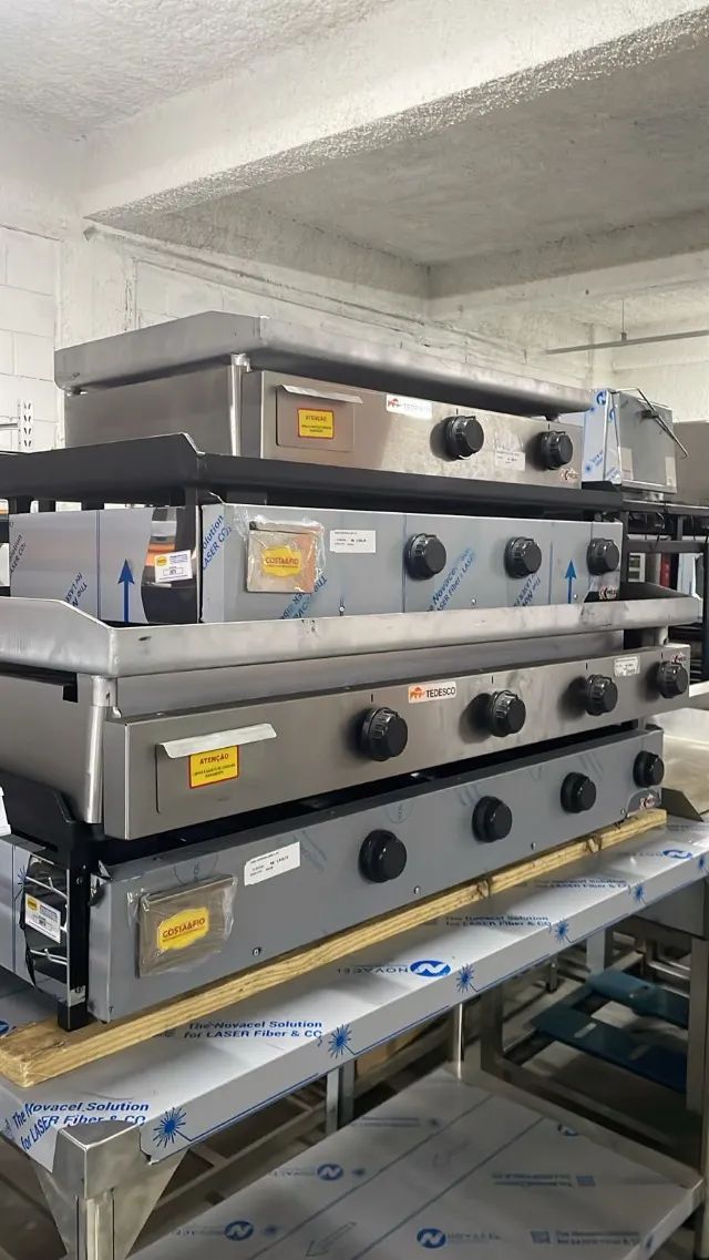 Chapa bifeteira a gás pronta entrega (Ester)