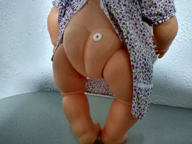 Boneca injeção que chora tem uns 40cm - Foto 3