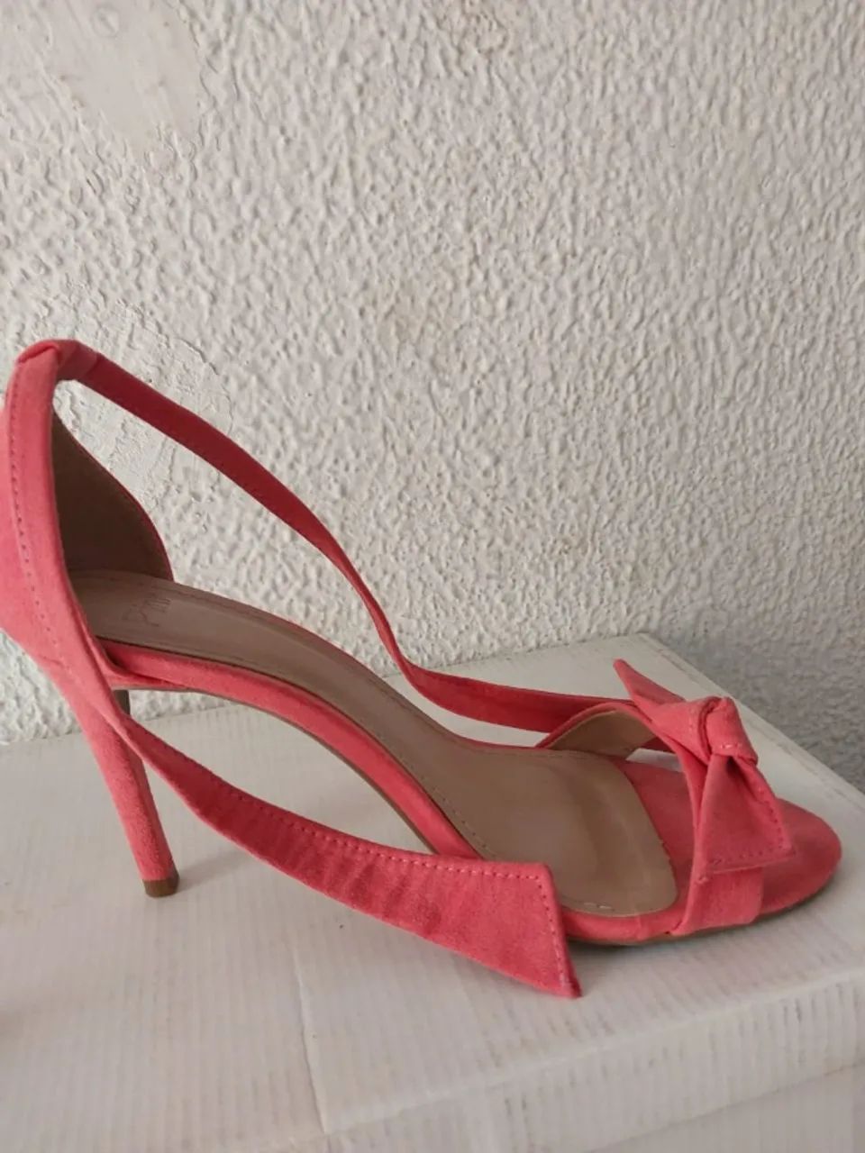 Vendo sandalia coral