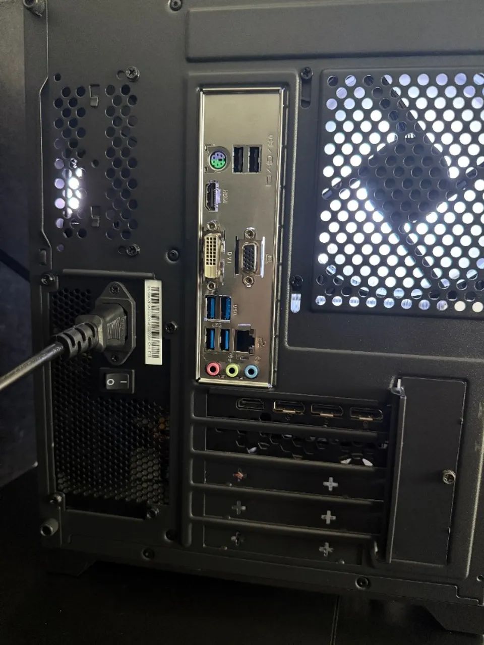 Pc Gamer RTX 3060 Ryzen 5 3600 16gb Ram 512gb - Foto 6