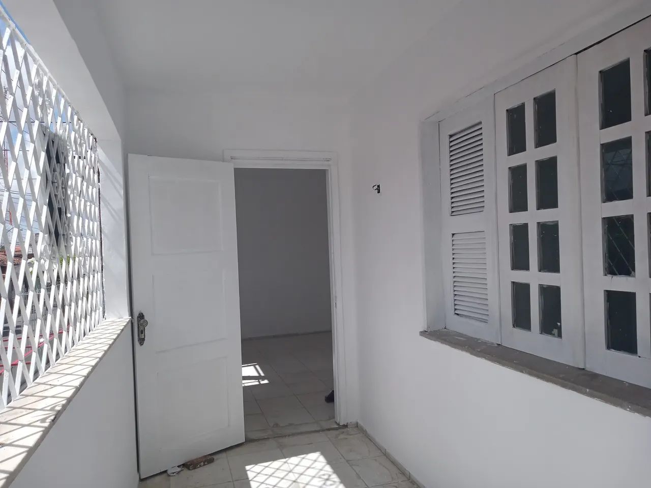 Oferta Exclusiva !! Ampla Casa de 306 m² na Vila Peri  Localização em Crescimento e Valori - Foto 4